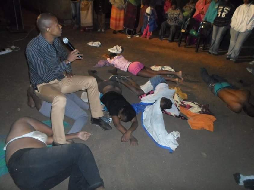 Photos : THE PROPHET WHO MAKES MEMBERS GET NAKED IN CHURCH 4