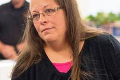 Kim Davis says "If The Word Of God Isn't Worth Fighting For, I Don't Know What Is" 1