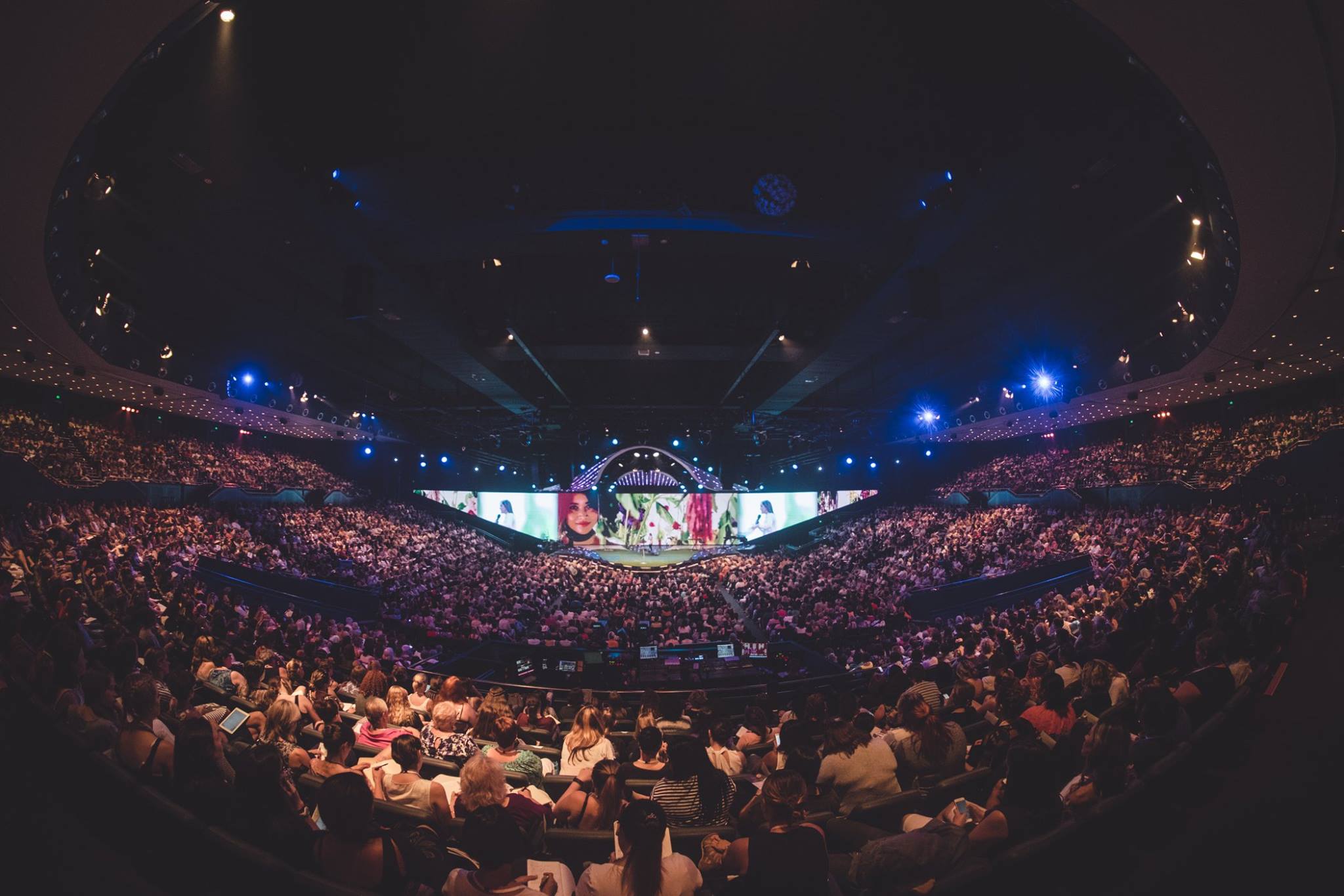 Hillsong Church to Get 24-Hour TV Channel with Trinity Broadcasting Network 1