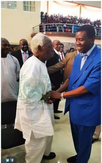 Former Governor of Oyo State Victor Omololu Oluloyo Meets Pastor Adeboye & Apologizes Over Daughter’s Statement 7