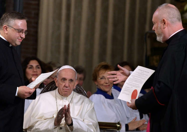 Pope Francis Visits Rome Anglican Curch