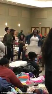 Lifting spirits: Texas woman breaks out into incredible gospel performance inside Hurricane Harvey shelter 2