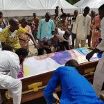 Singer Nosa lays mother to rest. 3
