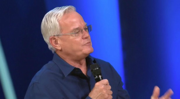 Bill-Hybels-Blue