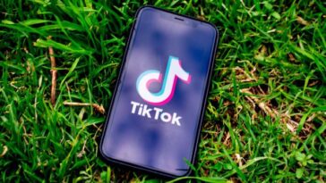 ATHEIST TIKTOK USER TURNS TO CHRIST