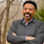 PASTOR TONY EVANS PREACHES ON 'GOD AND LIFE'