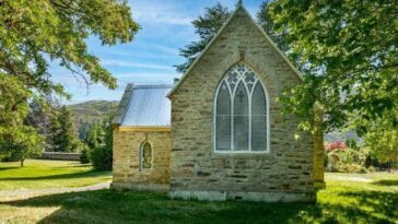 Goldfields church of 'aesthetic significance' listed for sale 2