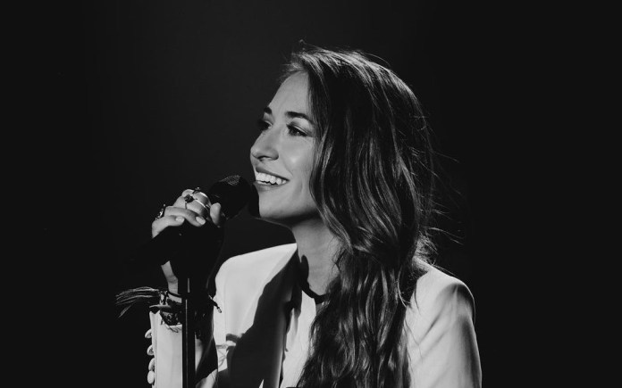 [Audio+Video] Lauren Daigle – Hold On To Me 1